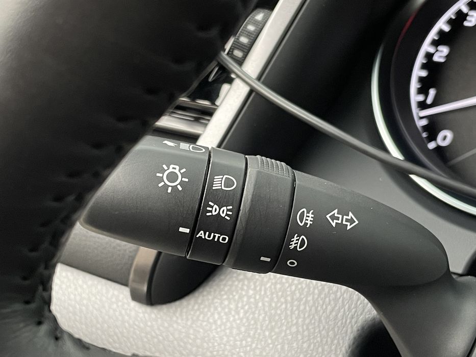 Toyota Camry 2023 року , офіційна