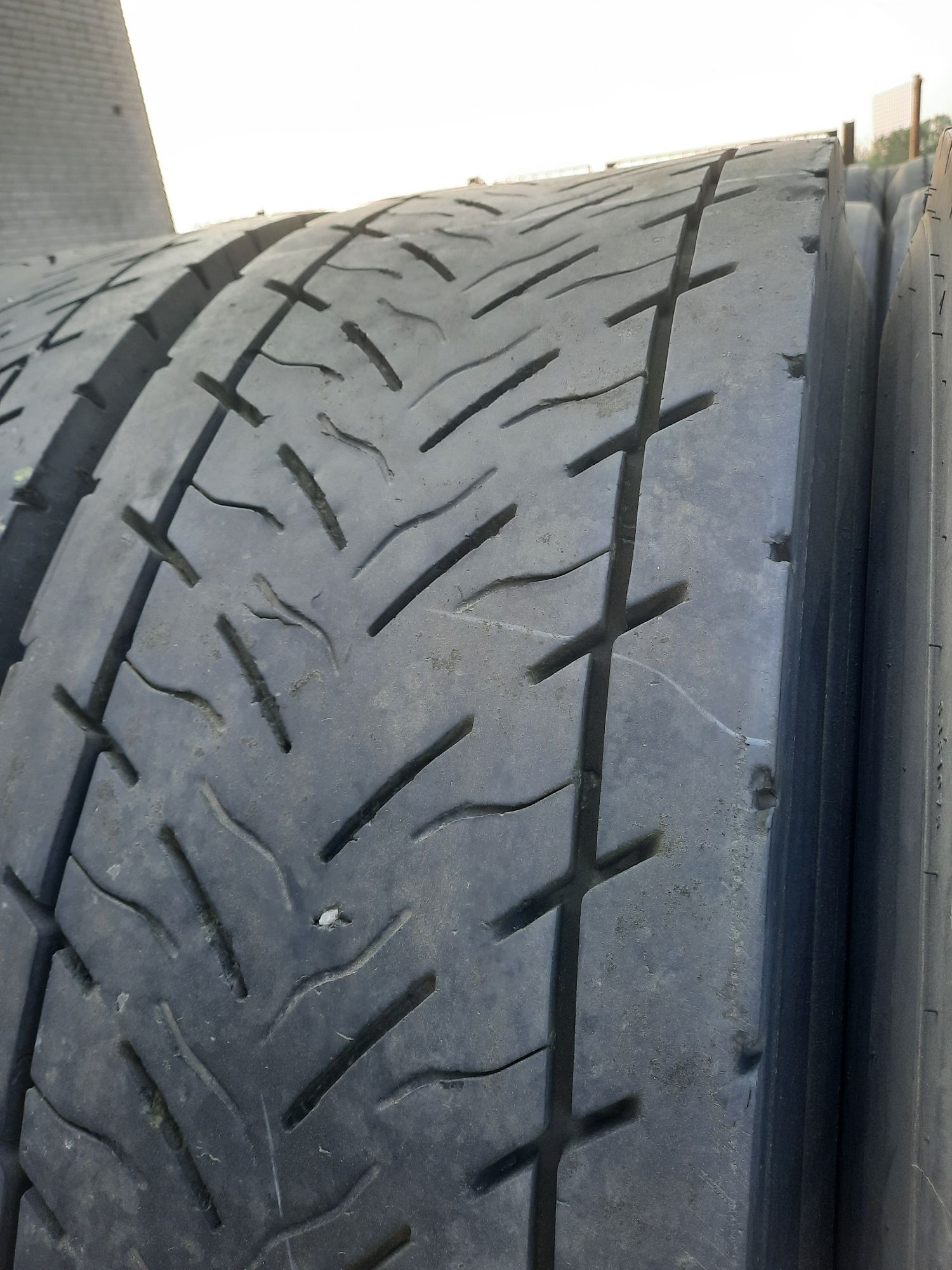 4 opony Goodyear 315/80 R22,5 Kamax D napęd