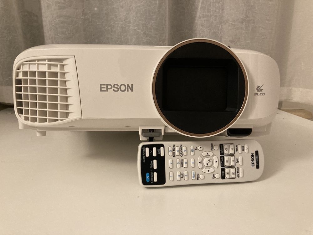 Projektor Epson TW5650, FullHD 1920, funkcja 3D