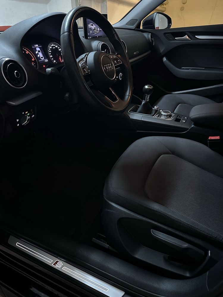 Audi A3 Limousine 1.6 TDI S-line