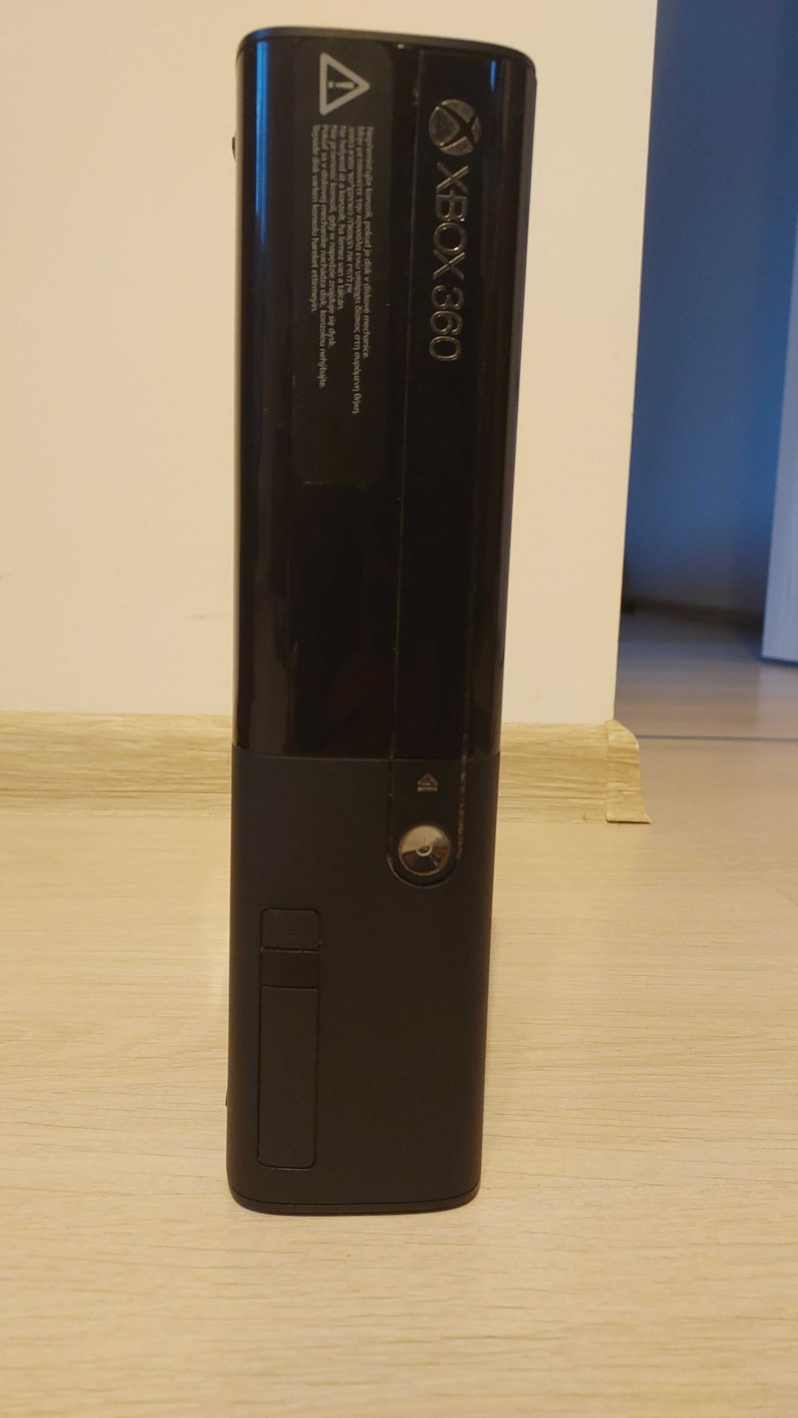 Konsola Xbox 360e