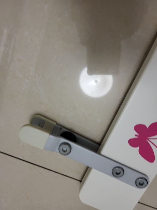 Barierka do łóżeczka