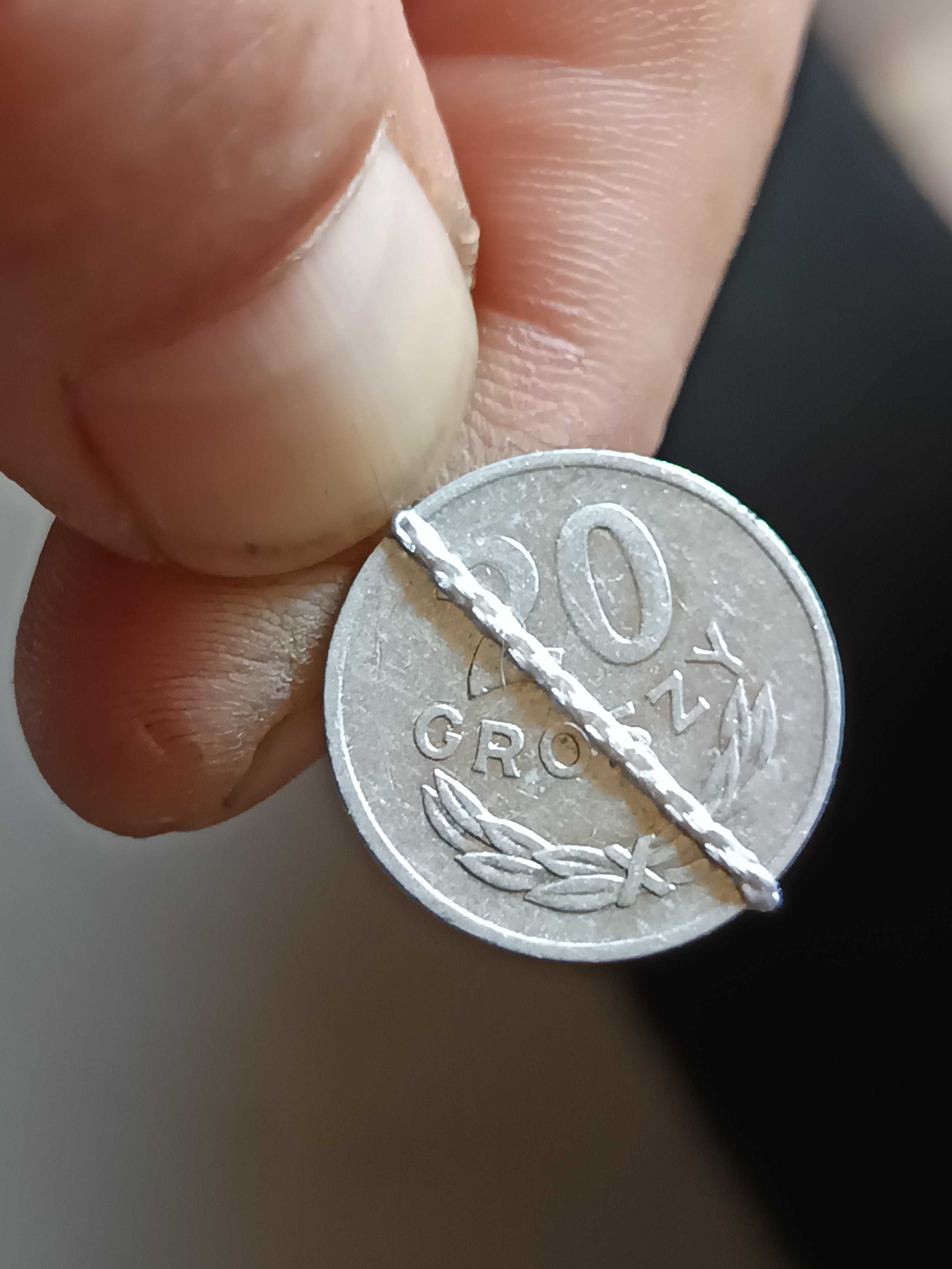 Sprzedam monetę 20 groszy 1977 rok skretka