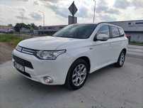 Mitsubishi Outlander 2.0 4WD Plug-In Hybrid Potwierdzony przebieg. Kamera cofania Navi