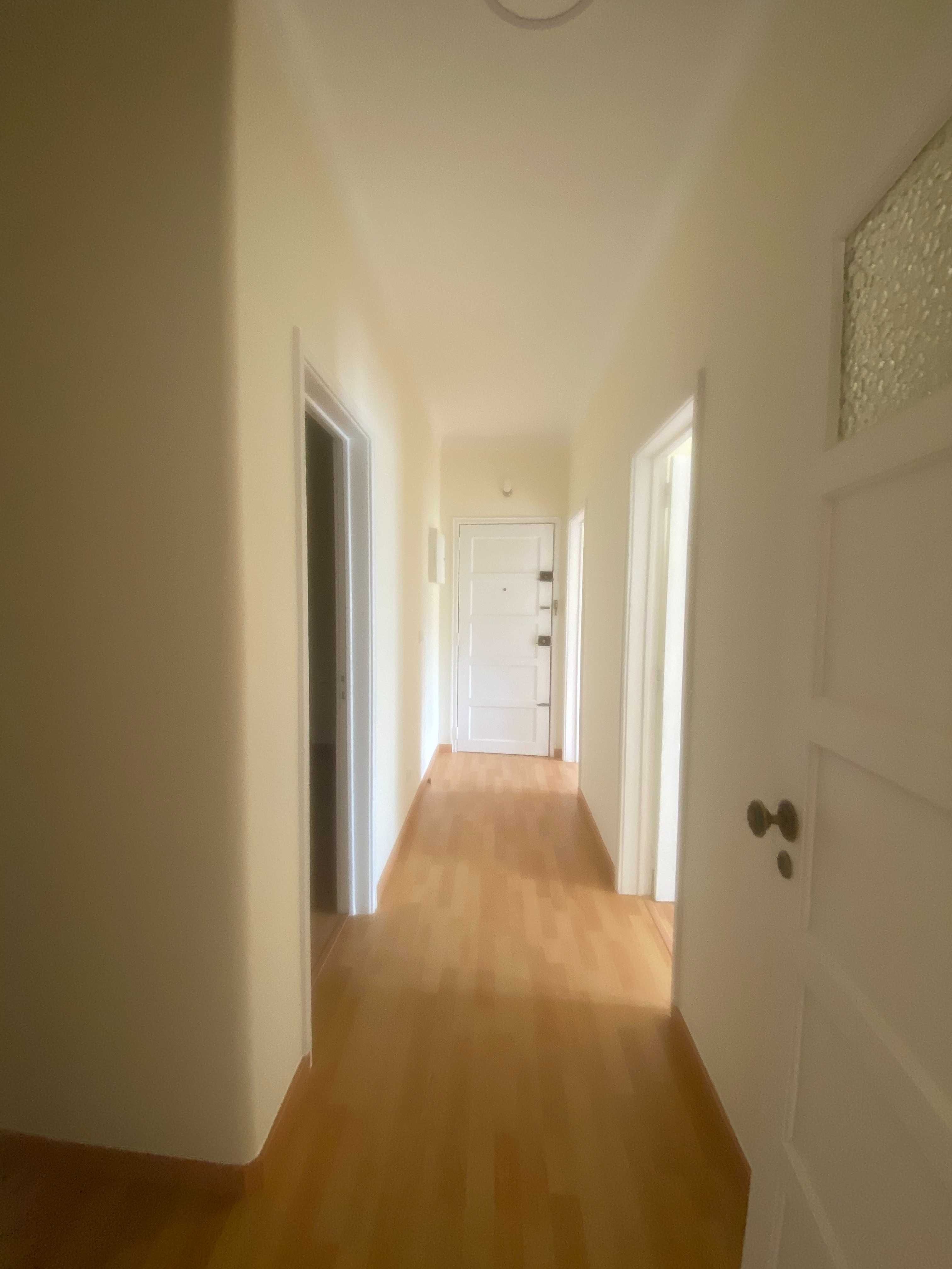 Apartamento T3 centro de Alhandra