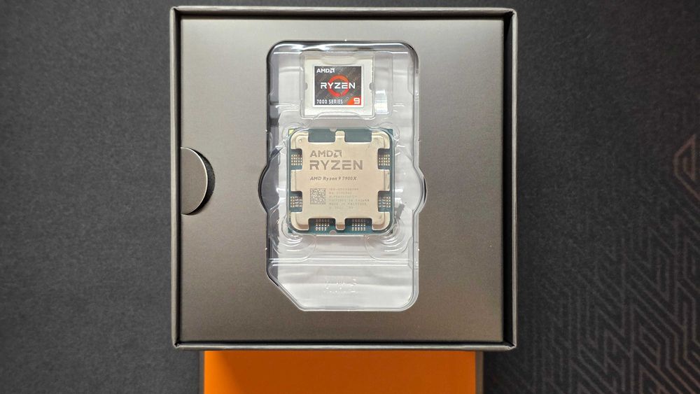 AMD Ryzen 9 7900X