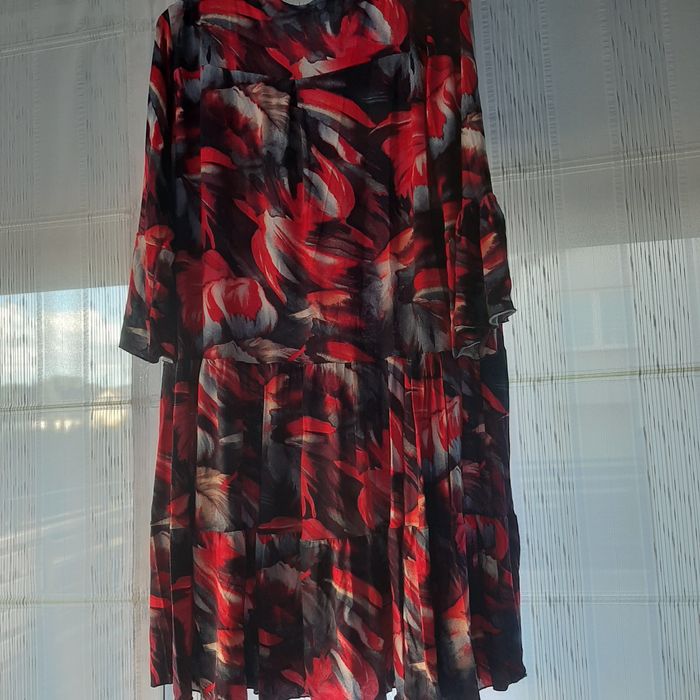 Sukienka przepiękna.