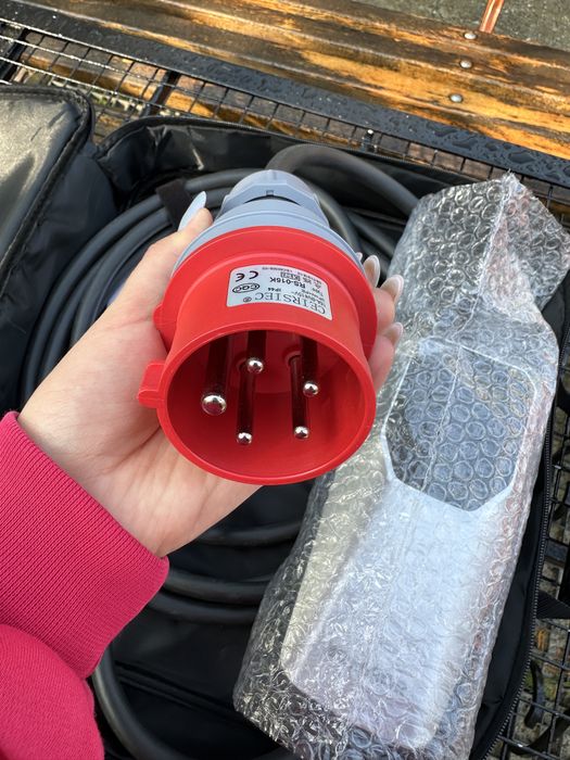Швидкісна зарядка для електромобілів BORENOR Portable EV Charger 16 A
