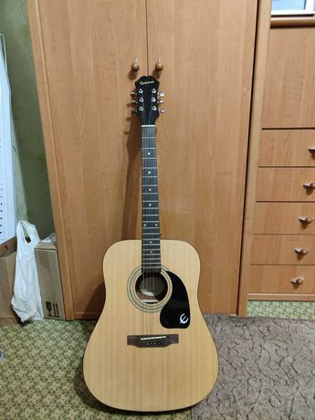 Продам Отличную гитару Epiphone DR-90 NA