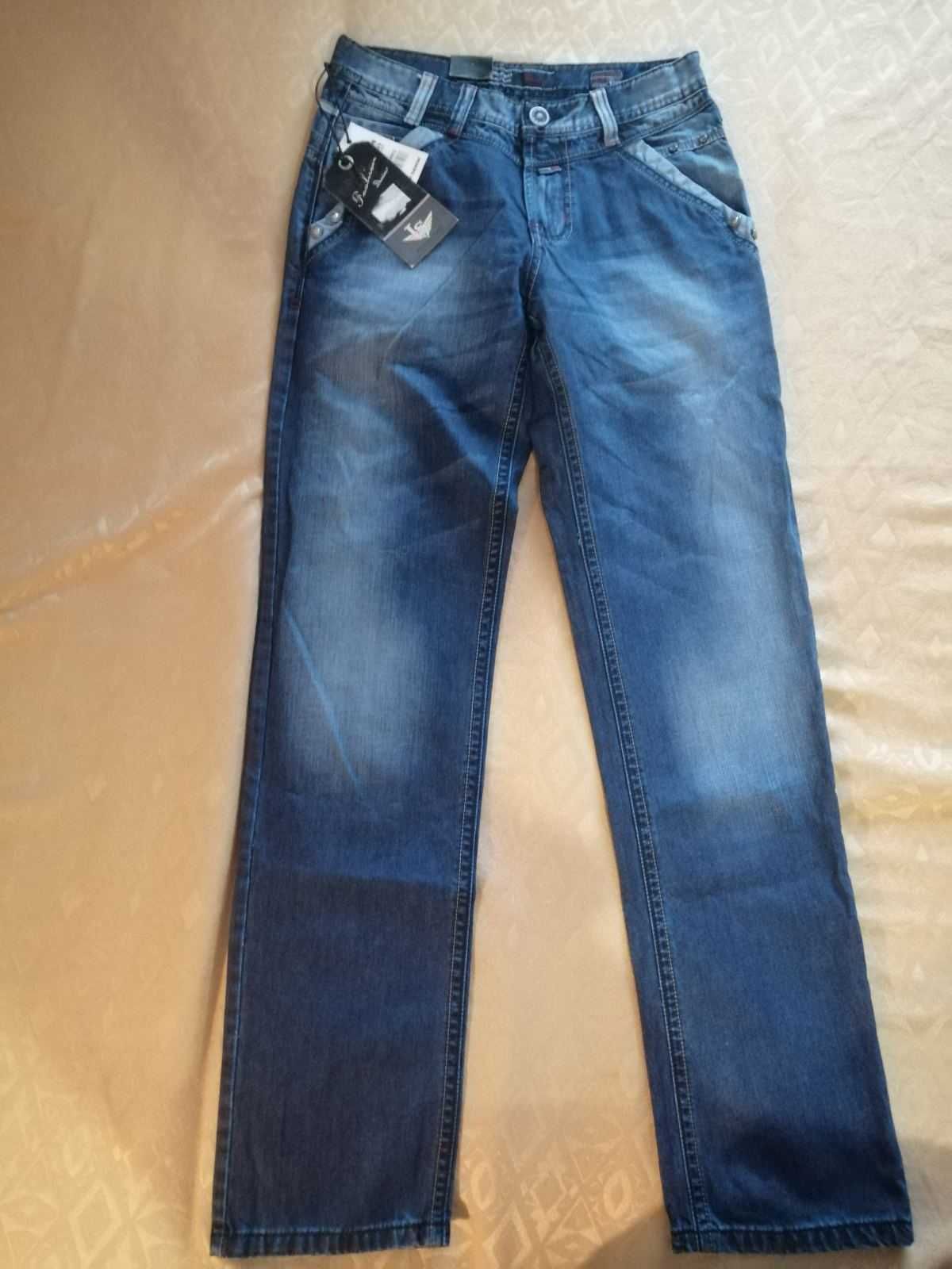Продам новые джинсы размер 31