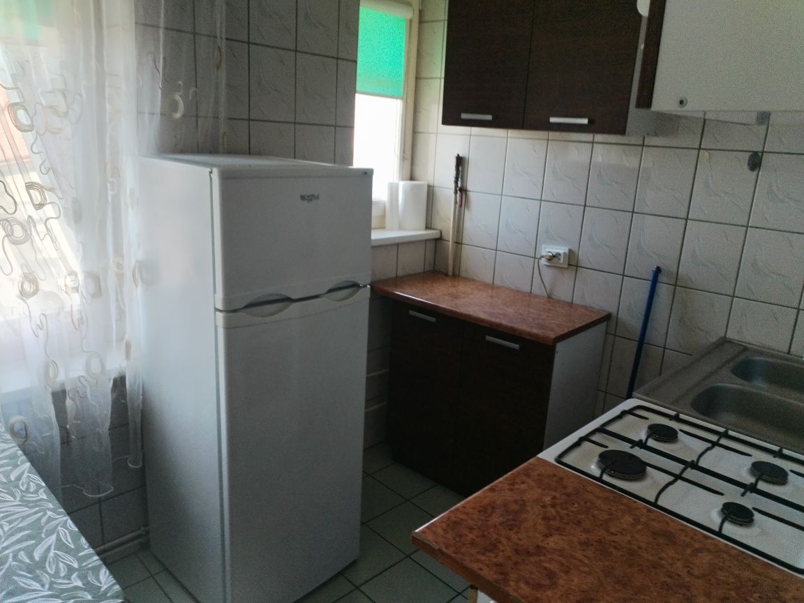 Sprzedam kawalerkę 36m.2 Kamienica 4 piętro Złotoryjska Legnica