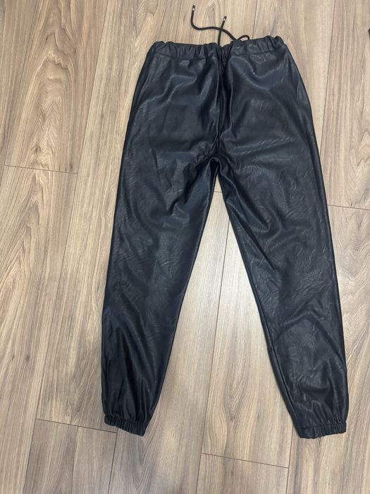 Штани з еко шкіри