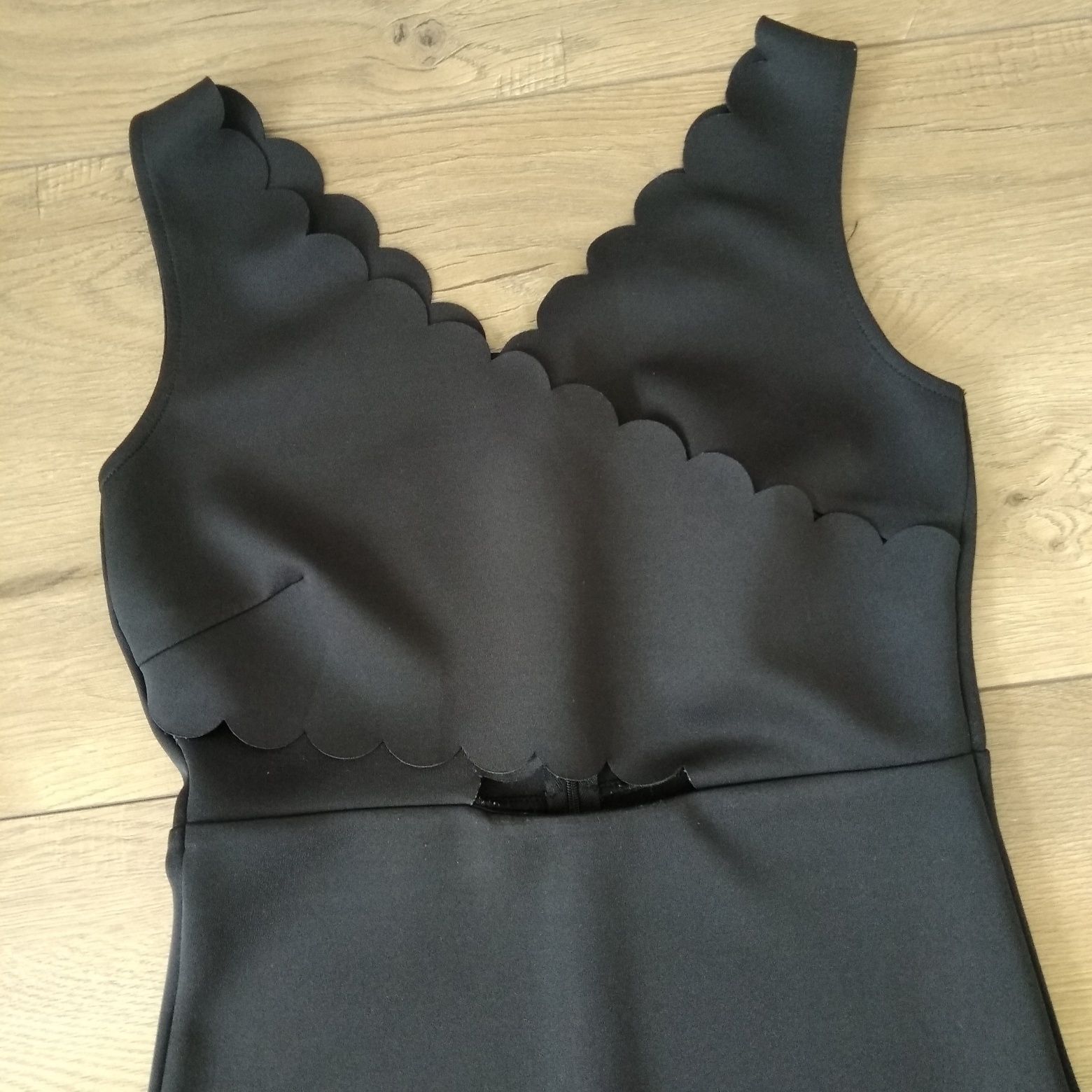 Sukienka mała czarna XS 34