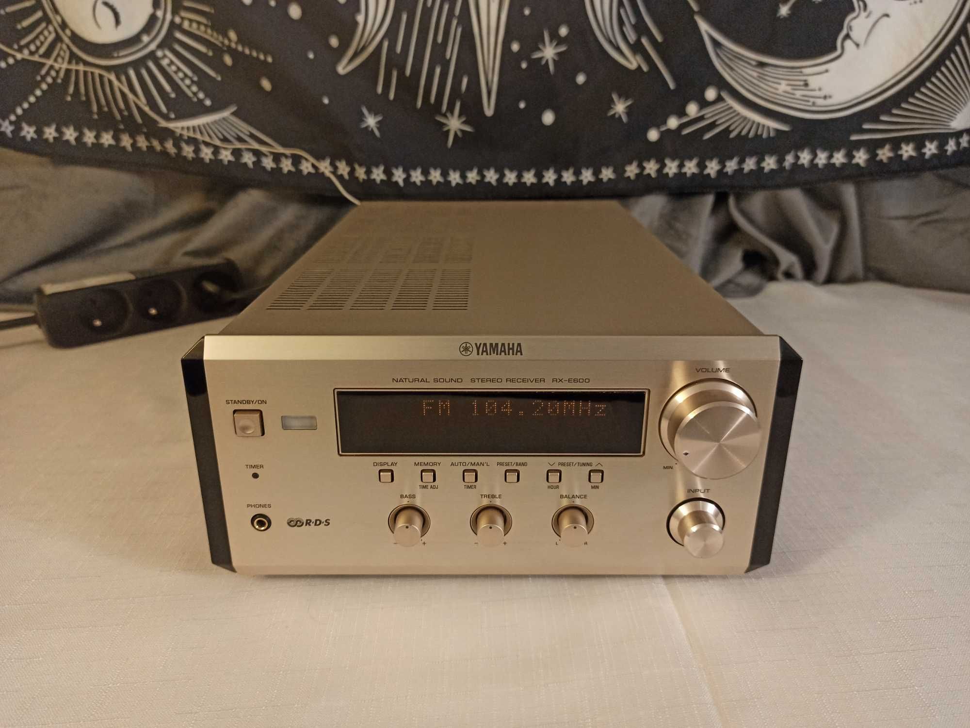 Amplituner wzmacniacz YAMAHA RX-E600