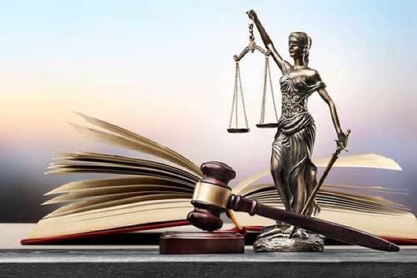 Адвокат власність Київ