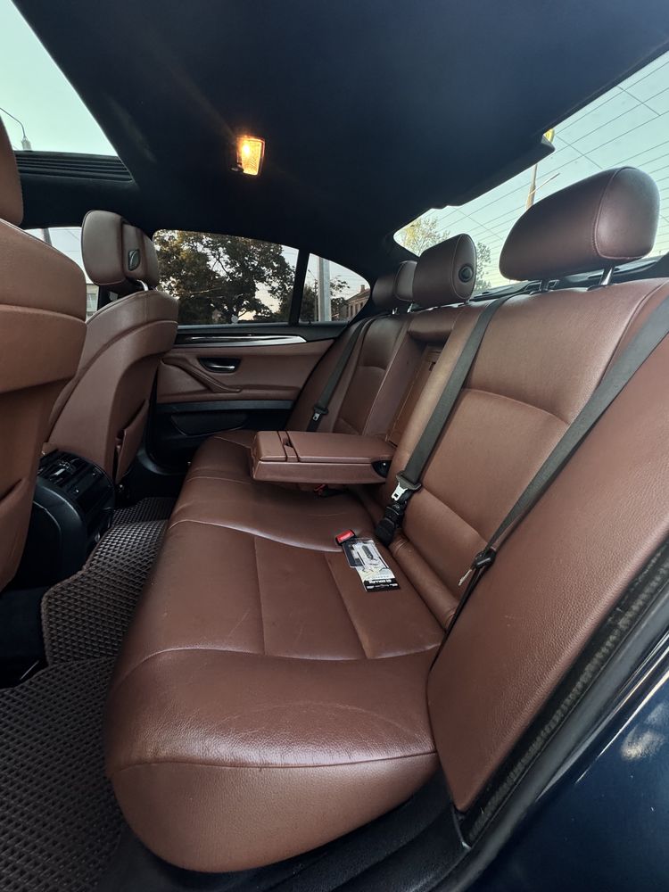 BMW 528i xDrive 2011 • 2.0  • Полный привод • Обслужена