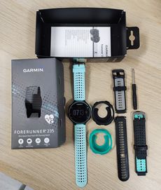 Zegarek smartwatch Garmin Forerunner 235 turkus zestaw bdb