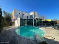 Moradia Isolada T3+1, com jardim e piscina, Urb. Palmela Village