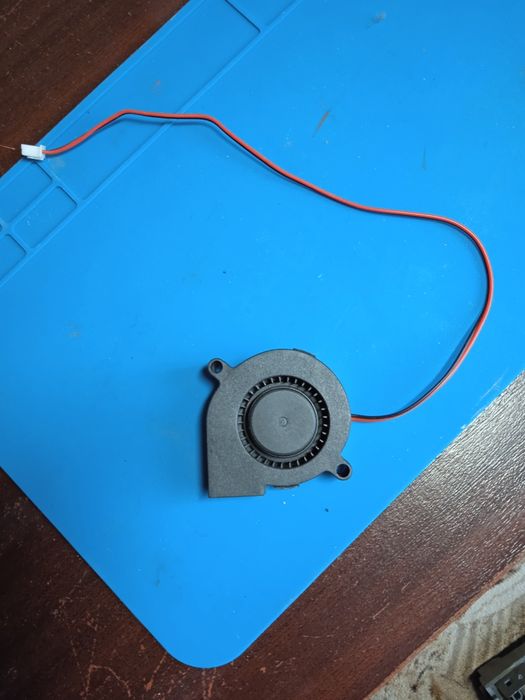 Кулер для охолодження