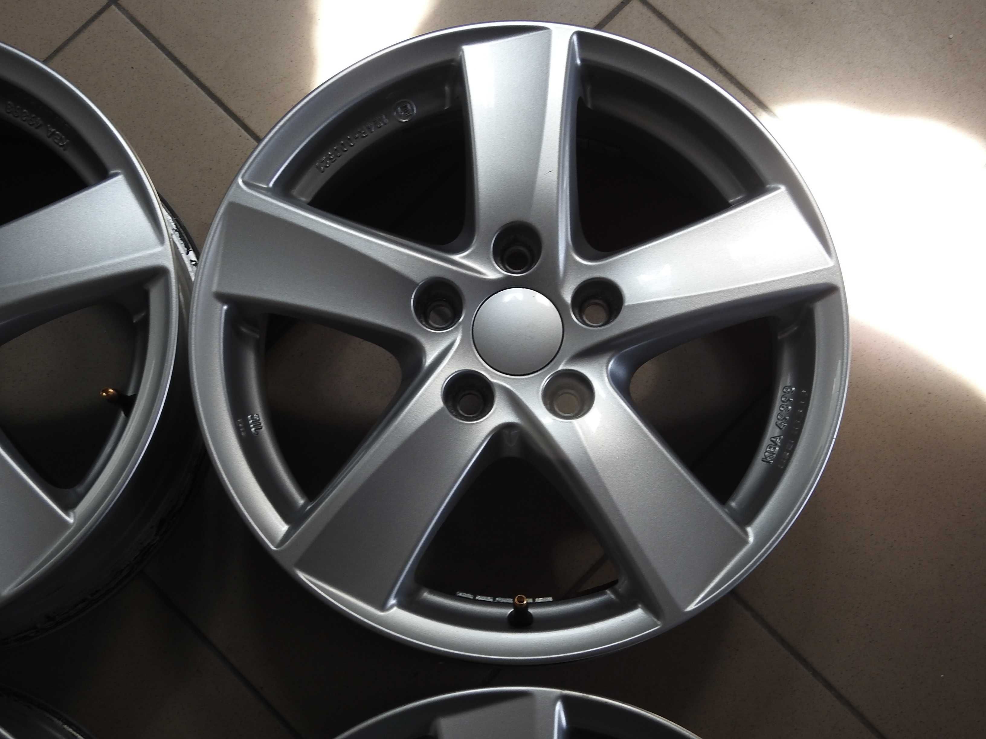 4xAlufelgi 16 5x112 6J 4T48 Piasta 57,1mm ALUTEC Germany Super Stan