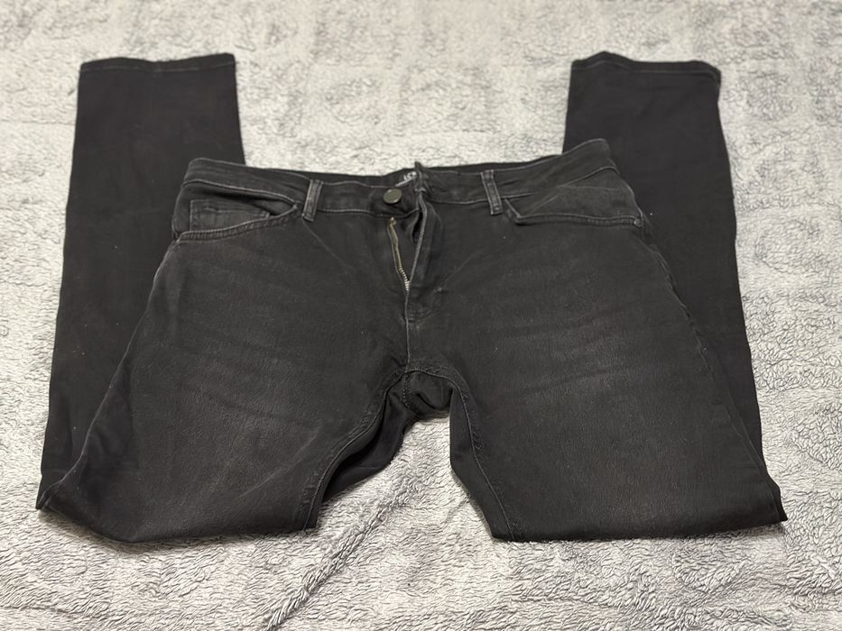 Базові чорні джинси