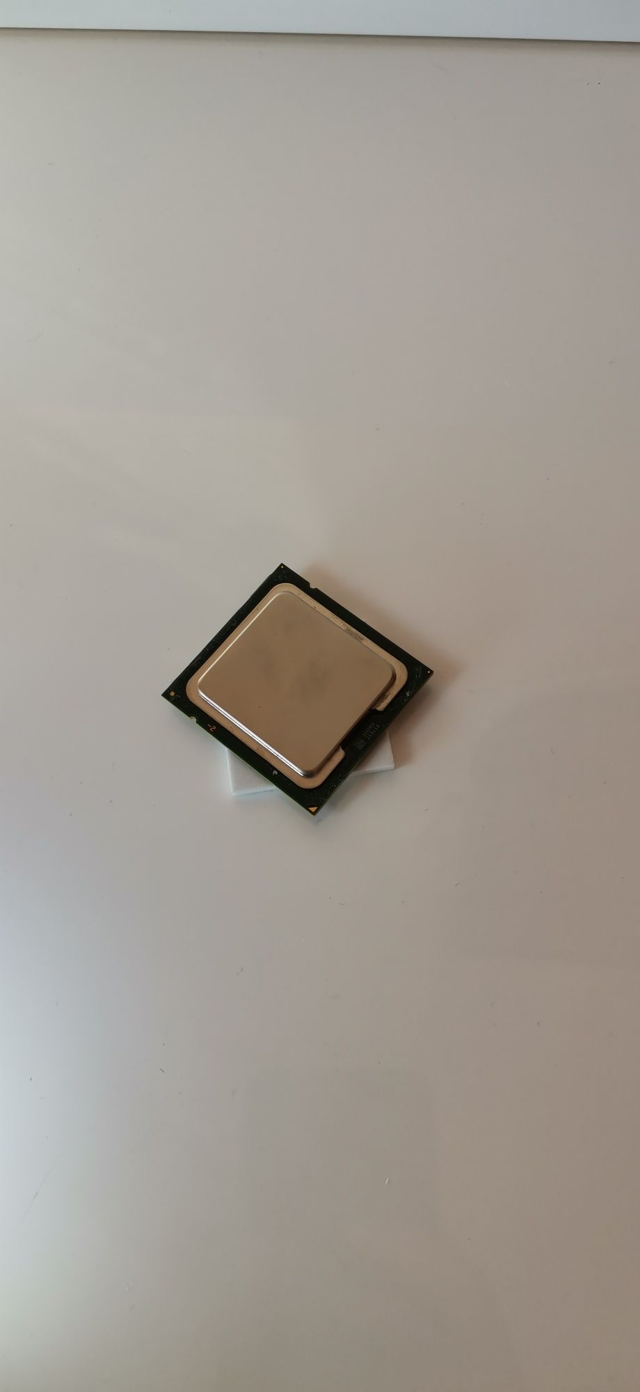 Процесор Intel Xeon E5-2420 6 ядер 12 потоків