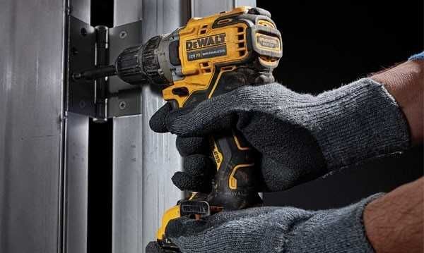 Berbequim Aparafusador 12V Li-Ion 2Ah Dewalt DCD701D2