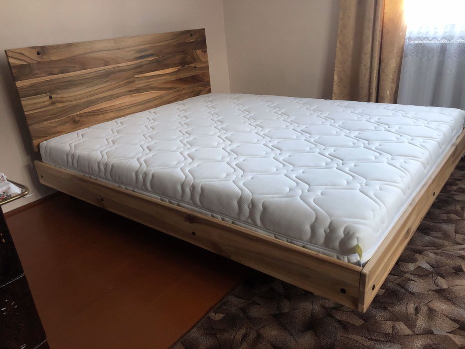продам ліжко 160x200