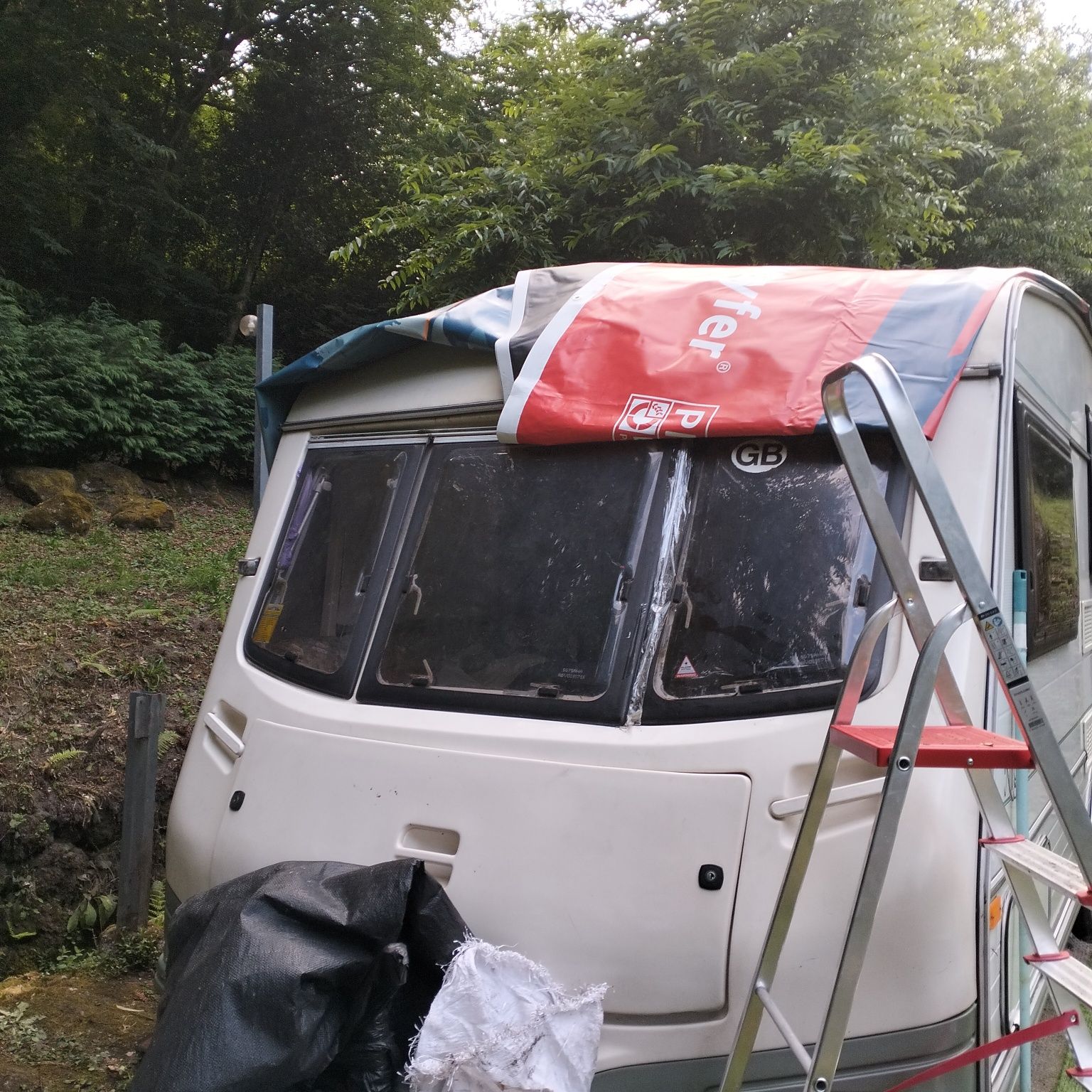 Caravana inglesa a precisar de alguns arranjos