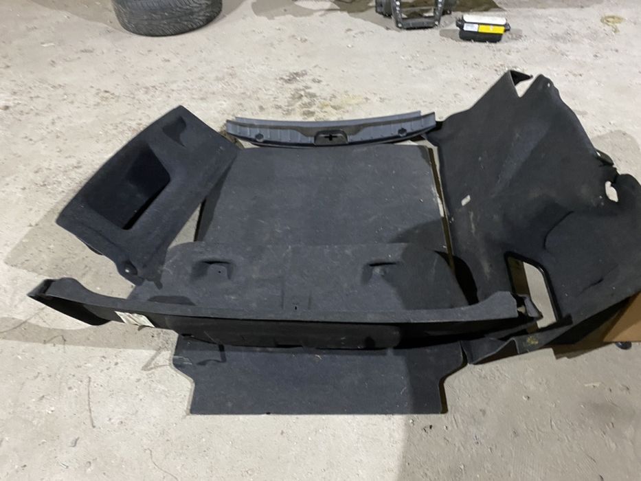 обшивка крышки Багажника пол бмв ф10 bmw f10 полка облицовка