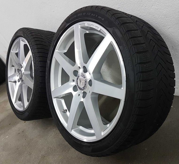 Jantes 18 AMG originais 8,5J18 ET54 . Acabamento "high-sheen" + Pneus