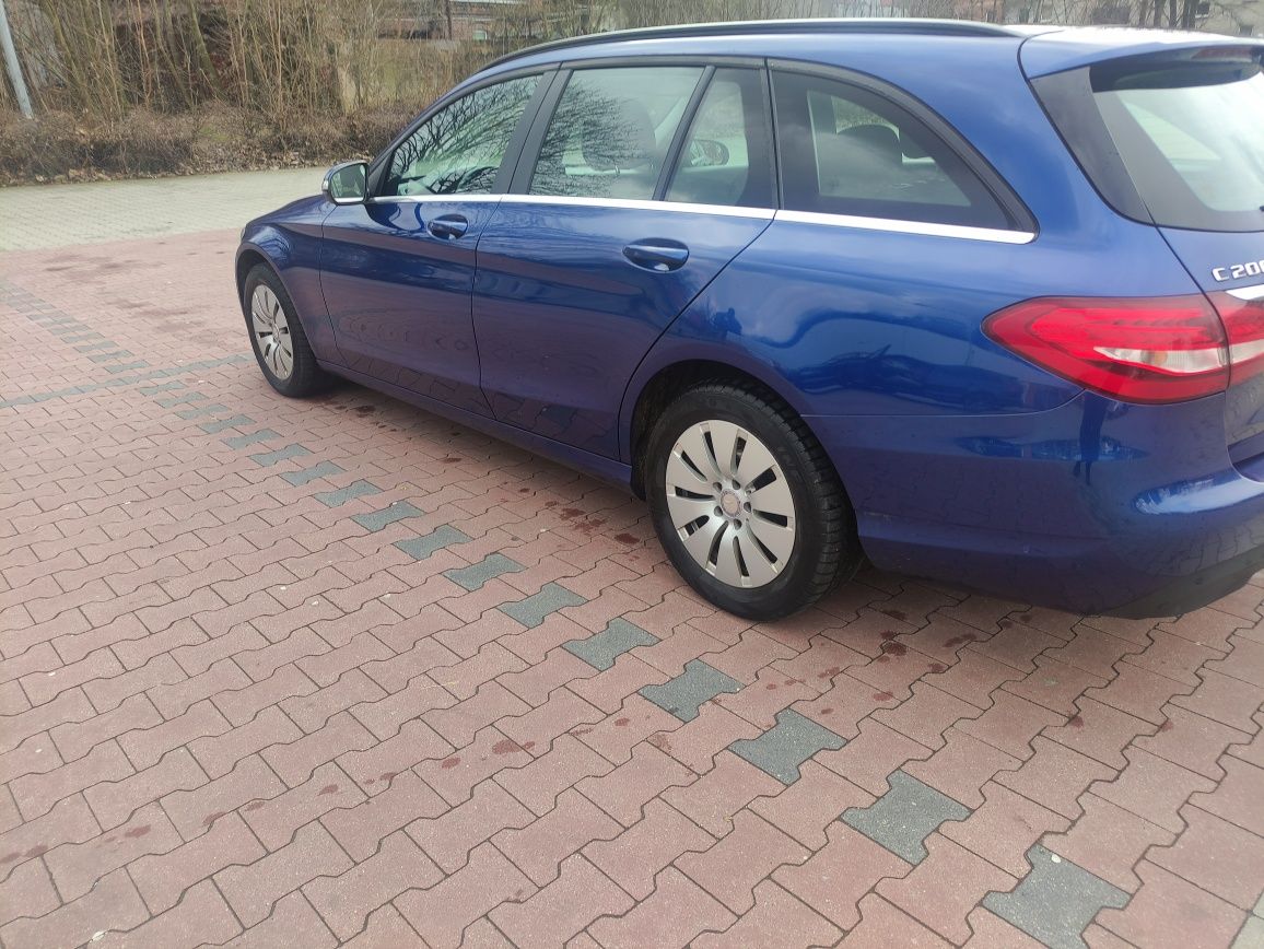 Mercedes-Benz klasa c w205 136km