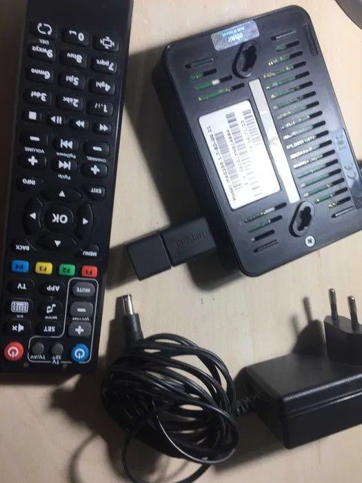 HD медиаплейер MAG 250 IPTV Set-Top Box