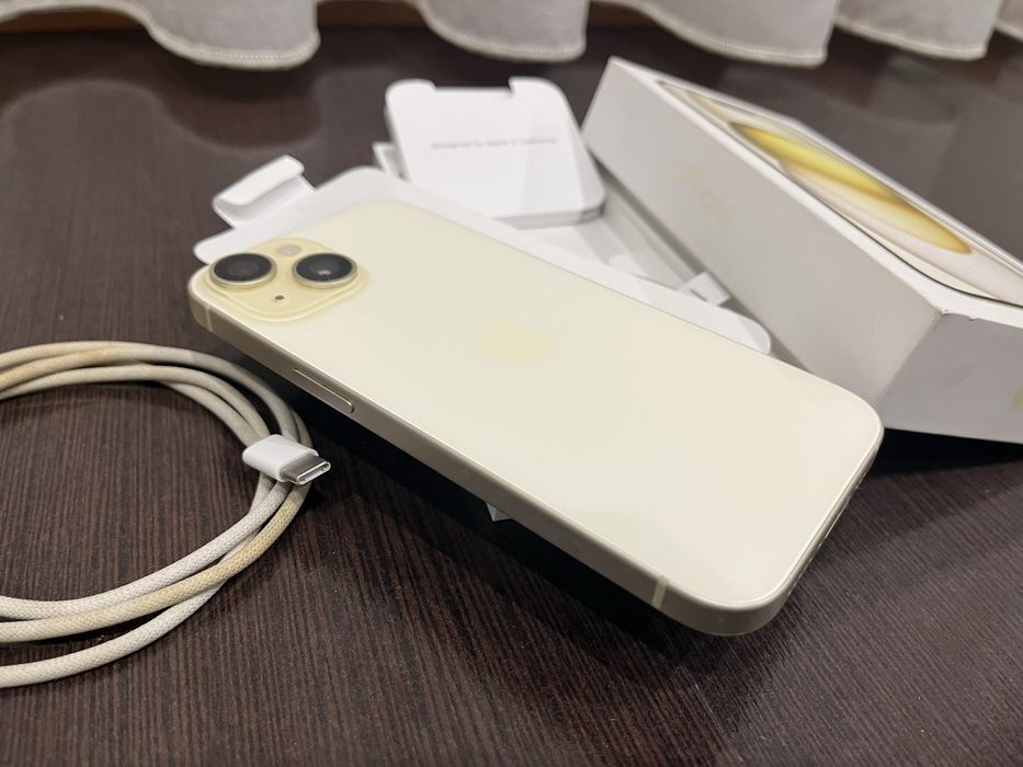 iPhone 15 128GB Yellow Amarelo Desbloqueado - Como Novo