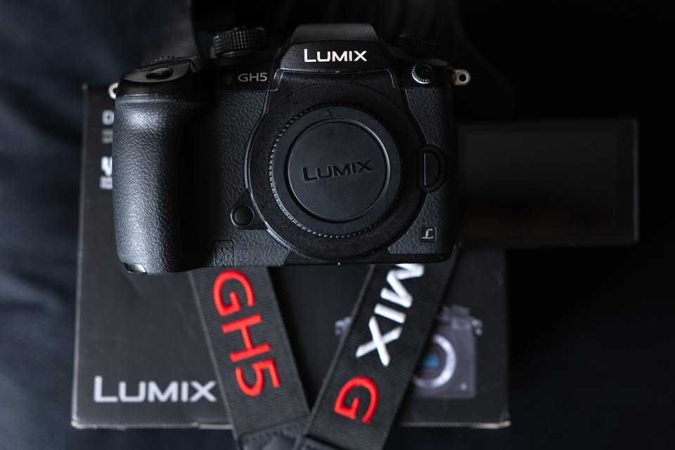 Lumix GH5 + VLOG świetny stan.