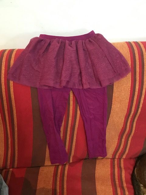 Roupa de menina - Jardineiras, Vestidos, saia e saia com leggins