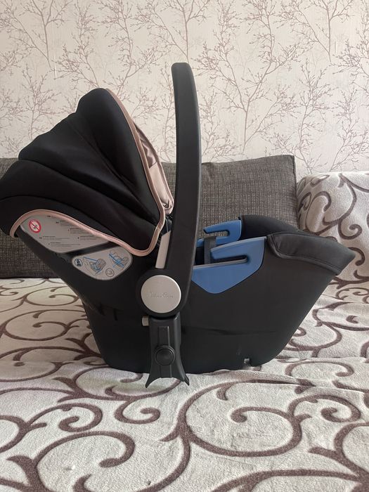 Автокресло  от коляски сильвер кросс от 0-6 мес .