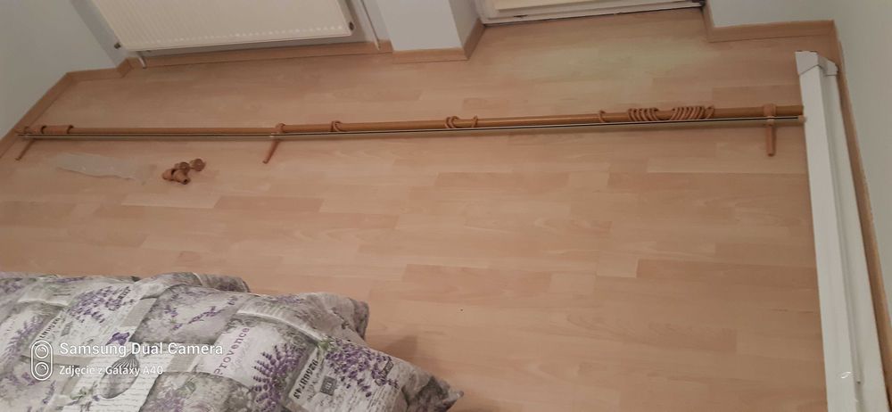 Sprzedam tanio  Karnisze  do okien