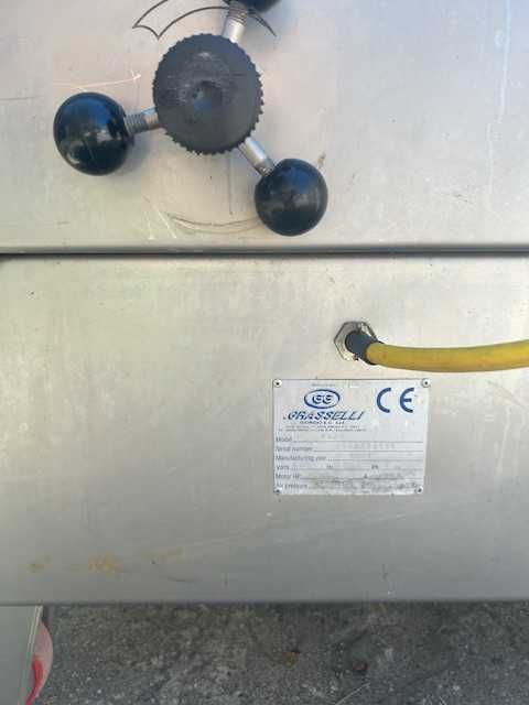 Skórowaczka Grasseli dwutaśmowa