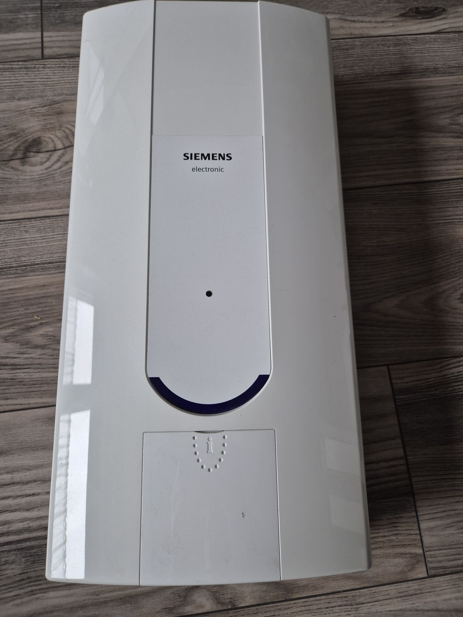 Przepływowy  podgrzewacz  wody  Siemens  electronic