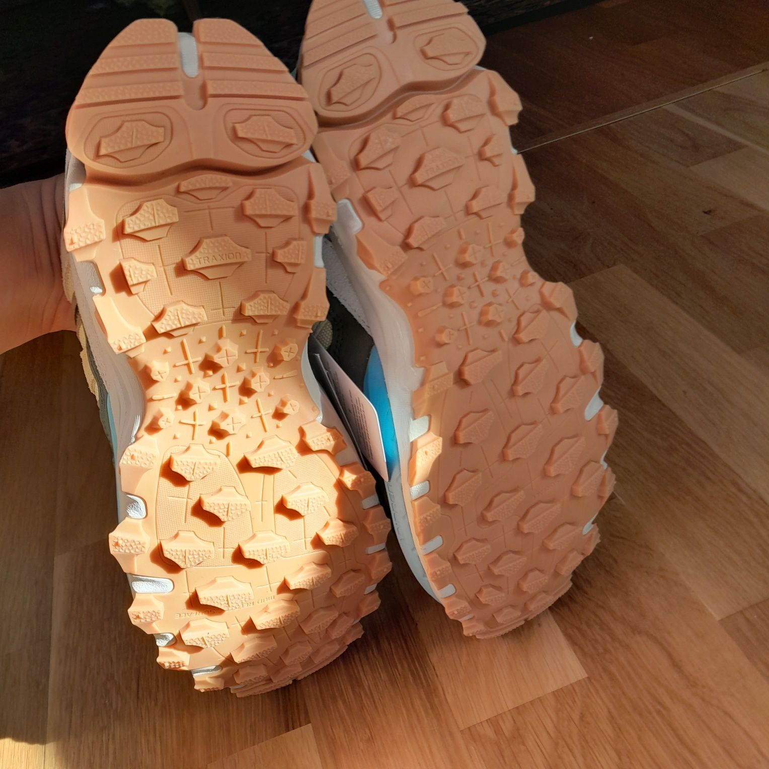 Оригінальні кросівки Adidas Hypertorf розмір 37 ,38 .