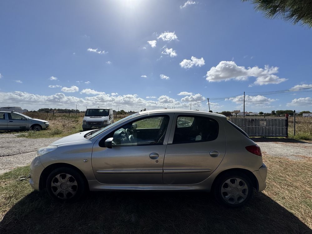 Peugeot 206+, 2011