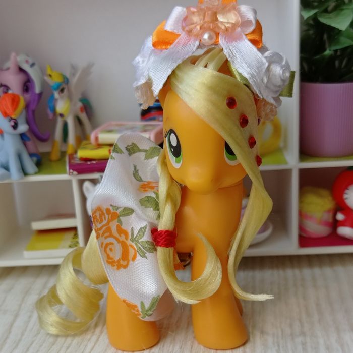 Продаж поні, my little pony, Equestria Girls