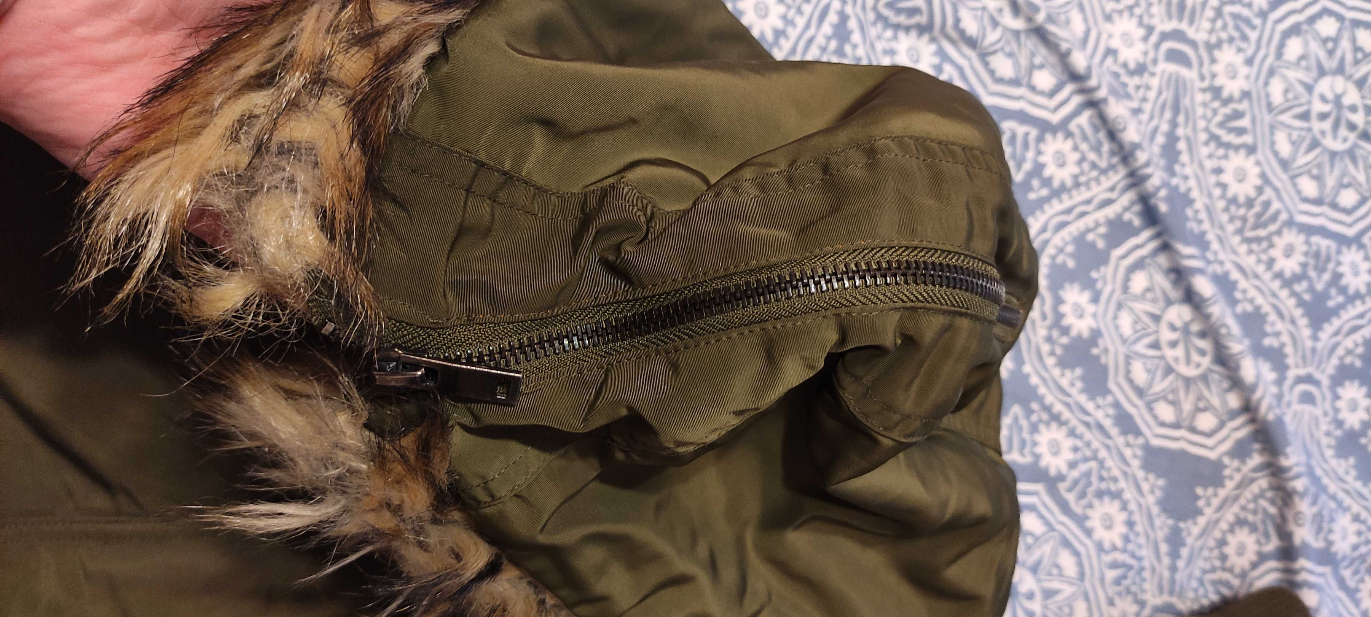 Kurtka parka jesień zima stan bdb r. 38 Stradivarius