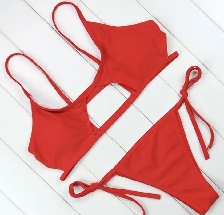 Продам раздельный красный купальник S