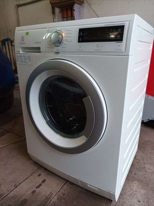 Пральна машина з функцією стірка паром на 8кг Electrolux