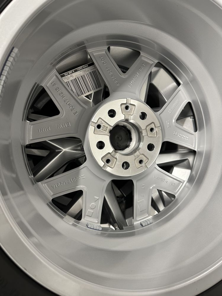Nowe oryginalne koła zimowe 17 BMW X1 U11 X2 U10 Mini Countryman U25