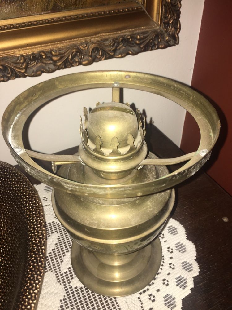 Lampa naftowa stojaca