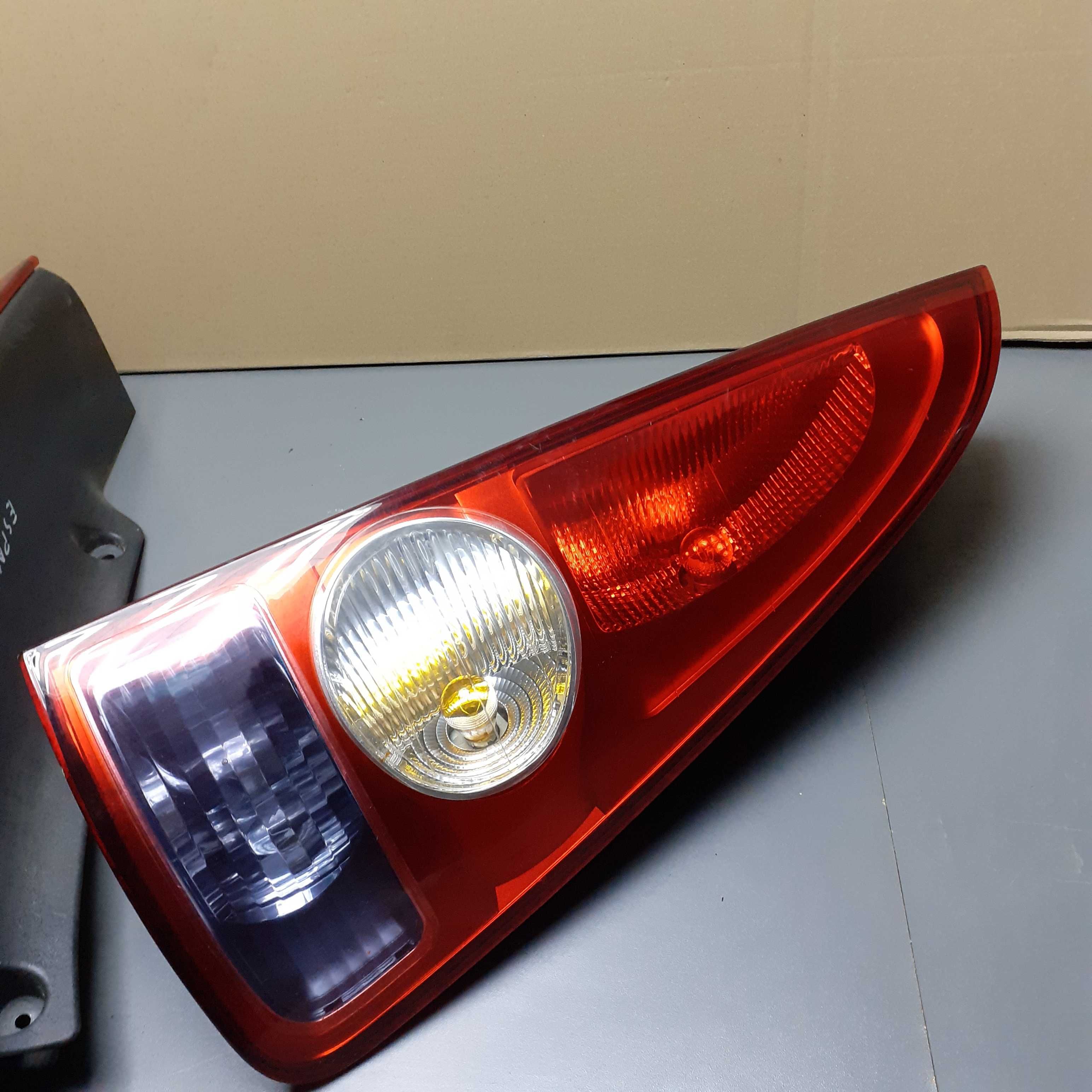 Komplet lamp tylnych Renault Espace IV