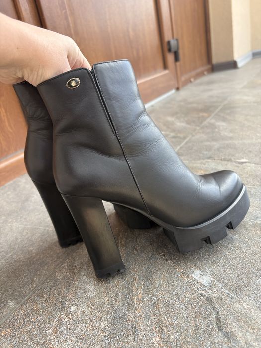 Жіночі  осінні ботельйони/ботінки/черевики